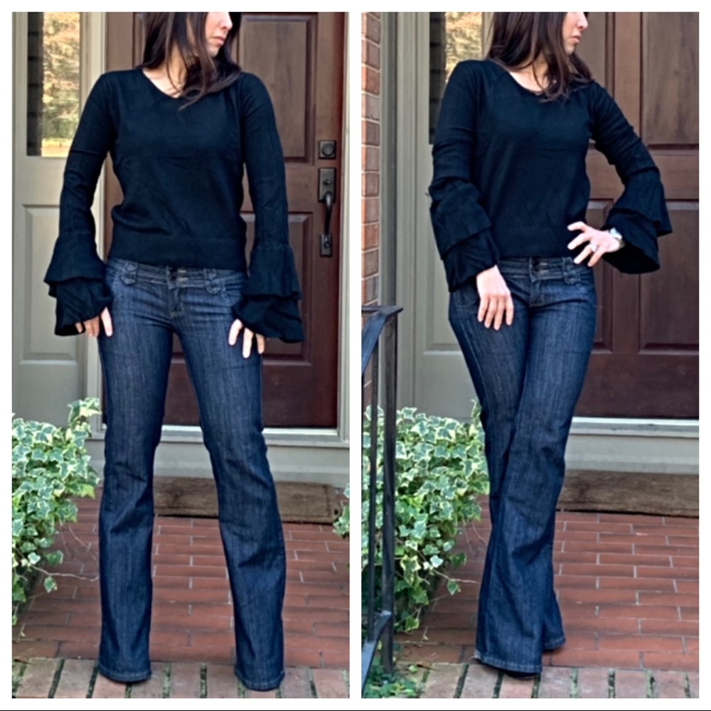 ✨LAST ONE ✨Black bell sleeves sweater - Picture 6 of 8